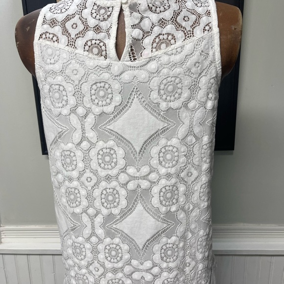 Doe & Rae lace blouse top overlay - Picture 2 of 4